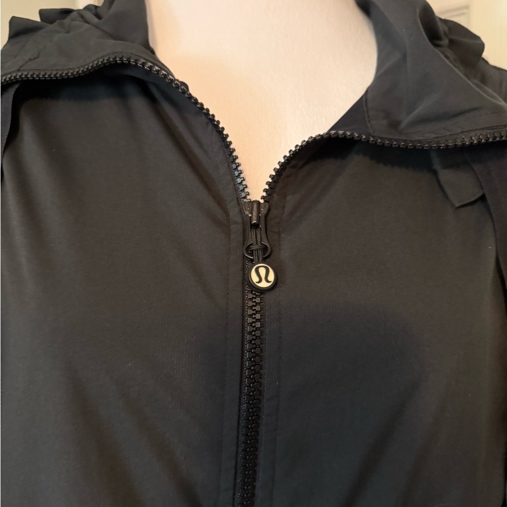 Lululemon Black Zip-Up Jacket - Picture 2 of 7
